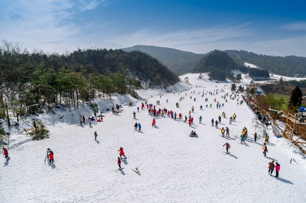 俯瞰玉舍雪山滑雪場。玉舍雪山滑雪場供圖