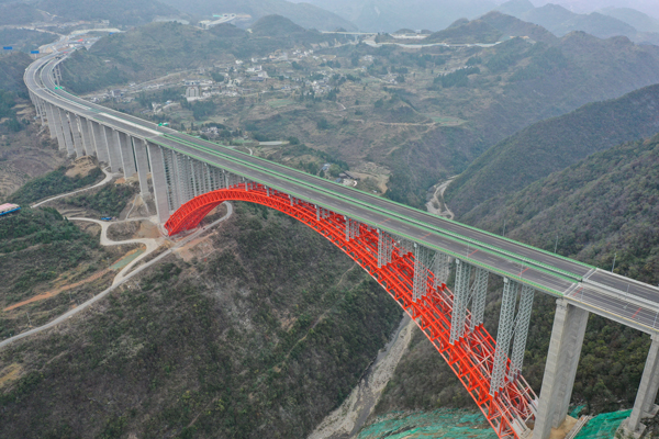 仁遵高速大發(fā)渠特大橋。貴州省公路局供圖