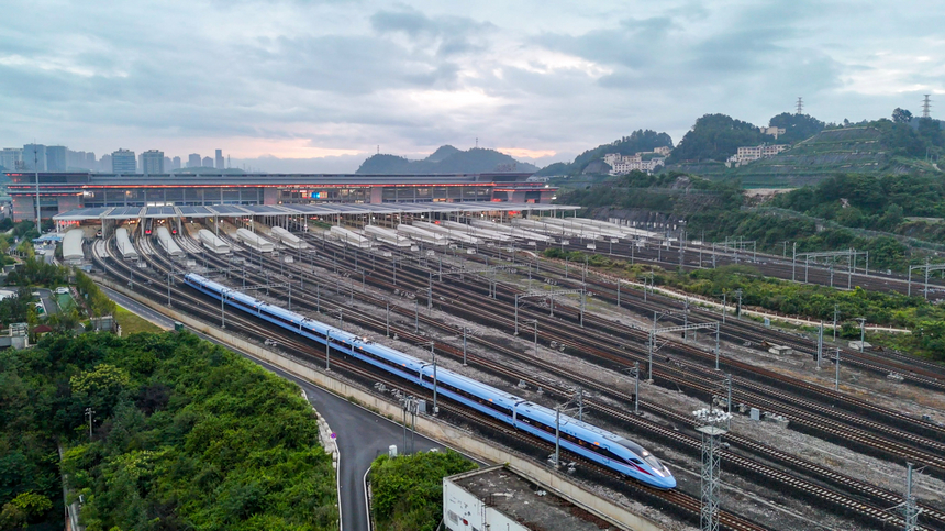 航拍貴陽北站。龍建睿攝